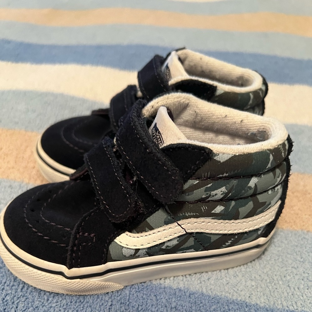 Baby boy shark vans